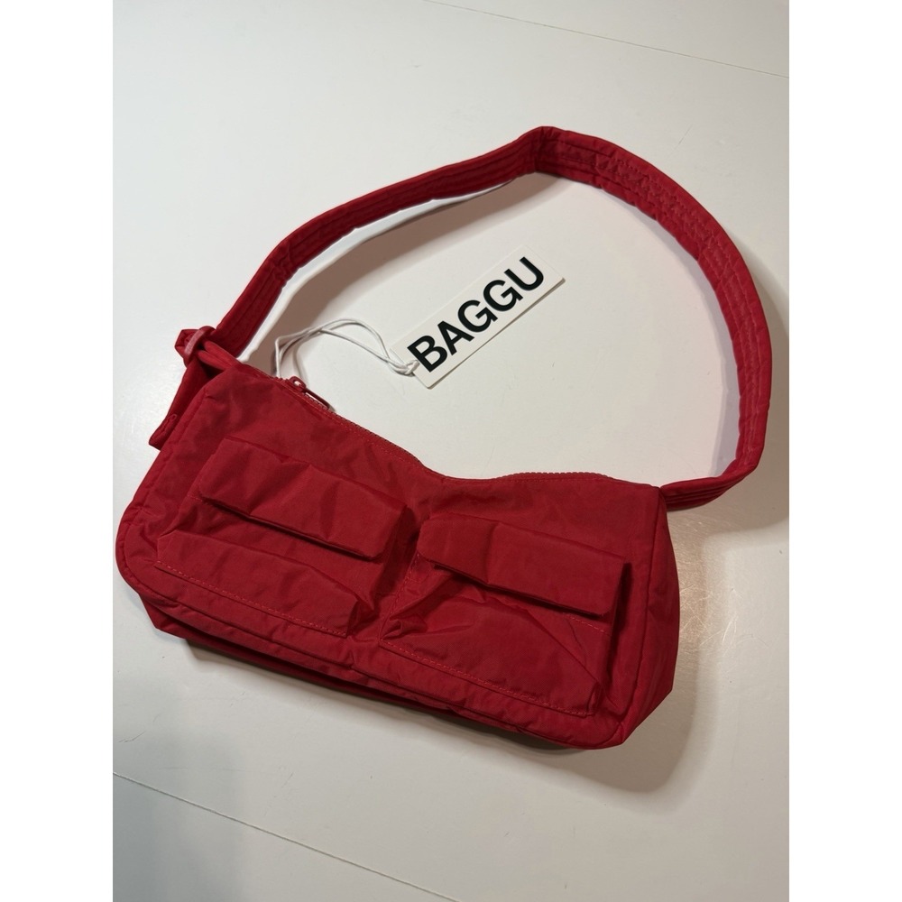 Baggu Cargo Shoulder Bag Candy Apple Red Nylon Baguette Purse NWT - Picture 4 of 8